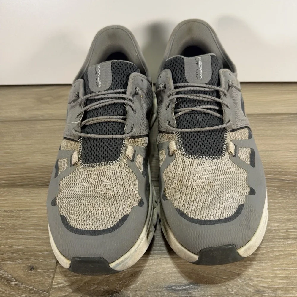 Skechers good used
